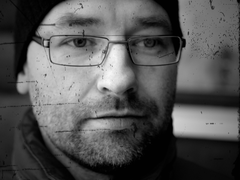 Kuvassa tutkija Riku Paavola